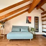 Apartment Cozy Loft With A View, Central, Close To Tradefair Dusseldorf