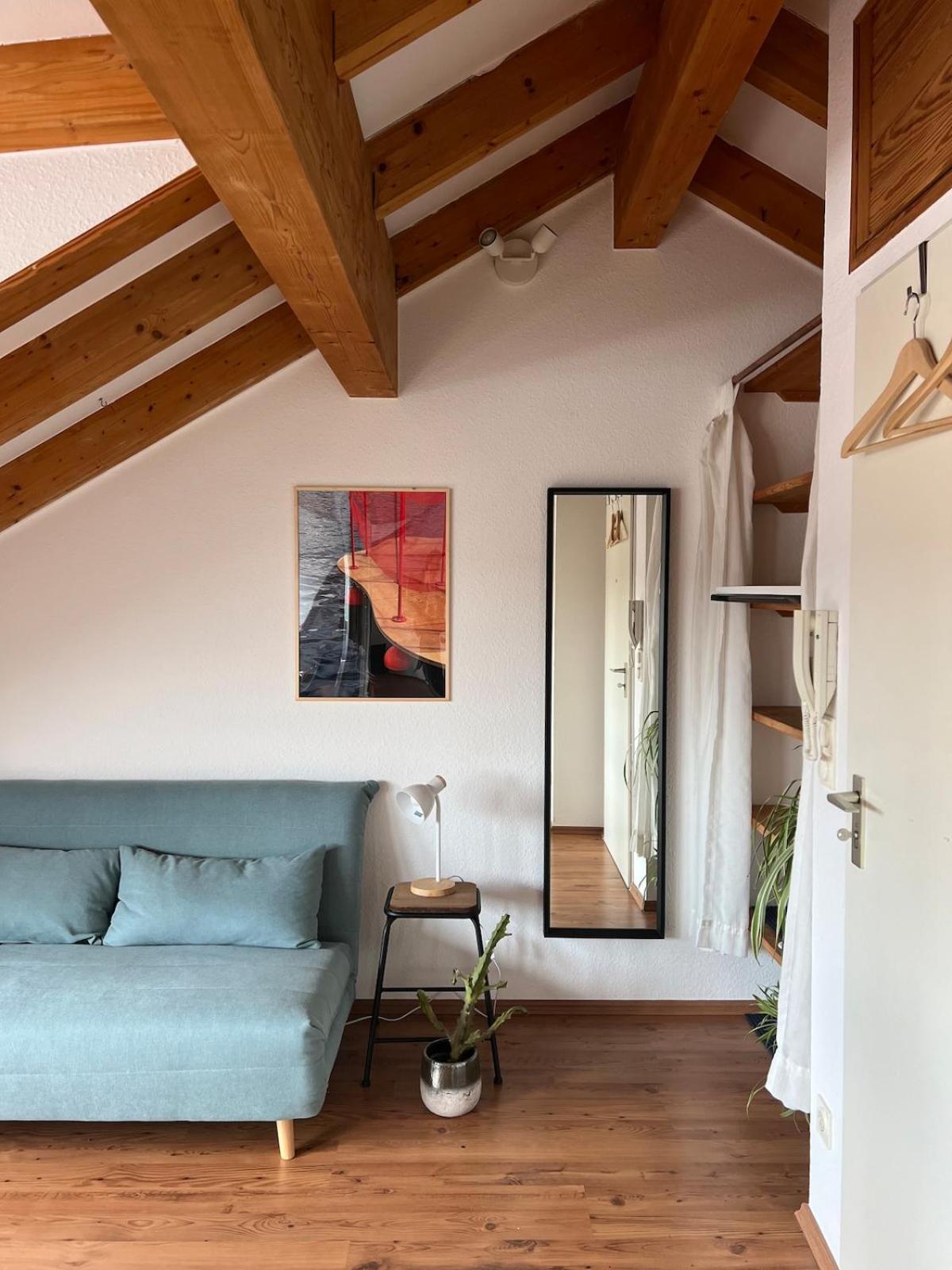 Apartment Cozy Loft With A View, Central, Close To Tradefair Düsseldorf