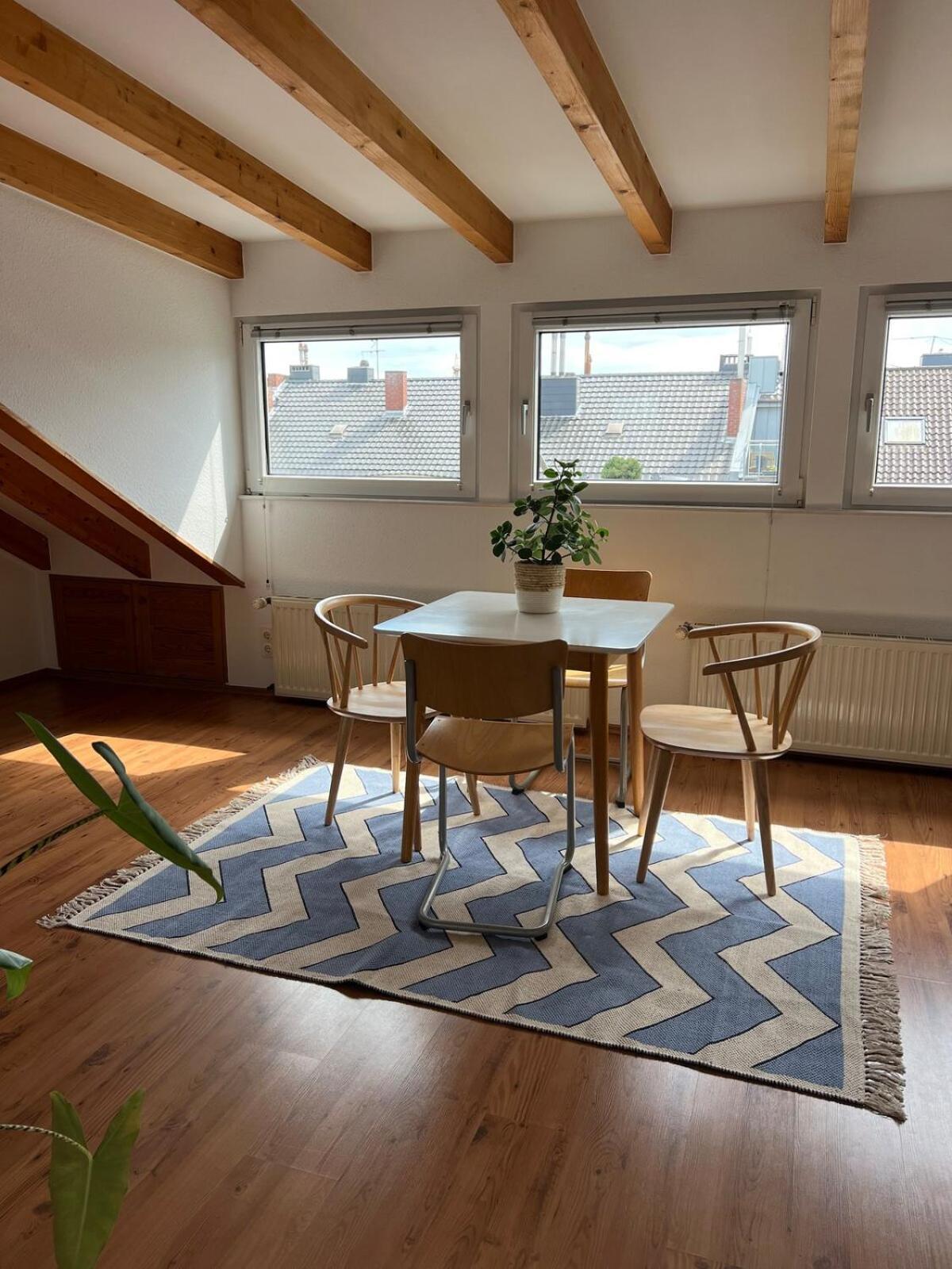Cozy Loft With A View, Central, Close To Tradefair *