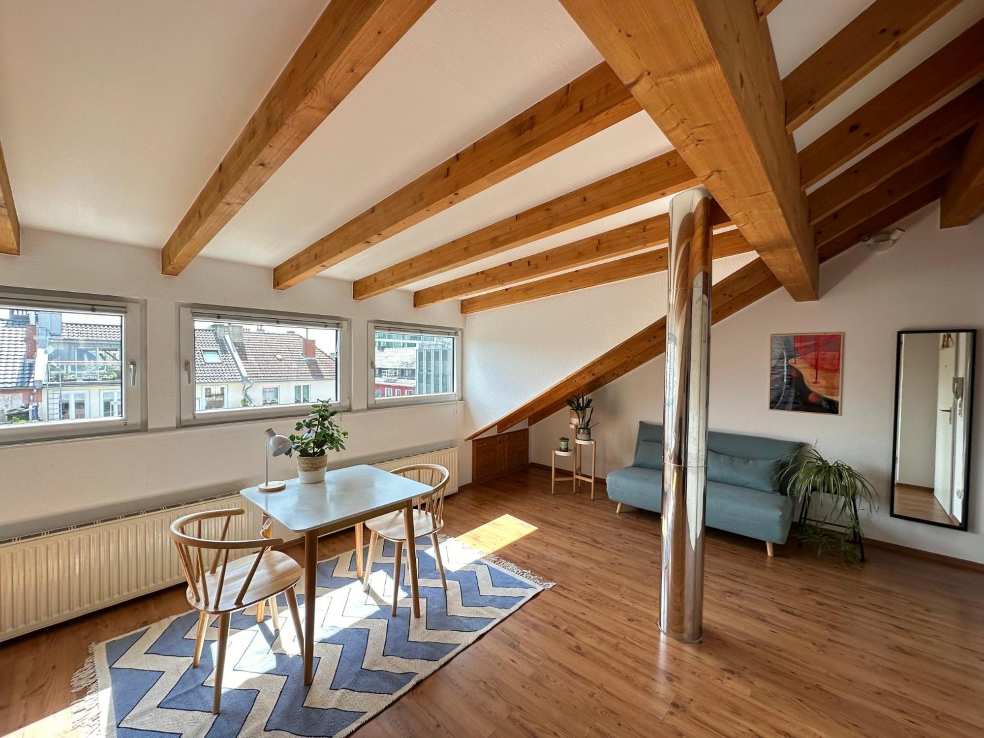 Cozy Loft With A View, Central, Close To Tradefair * Dusseldorf